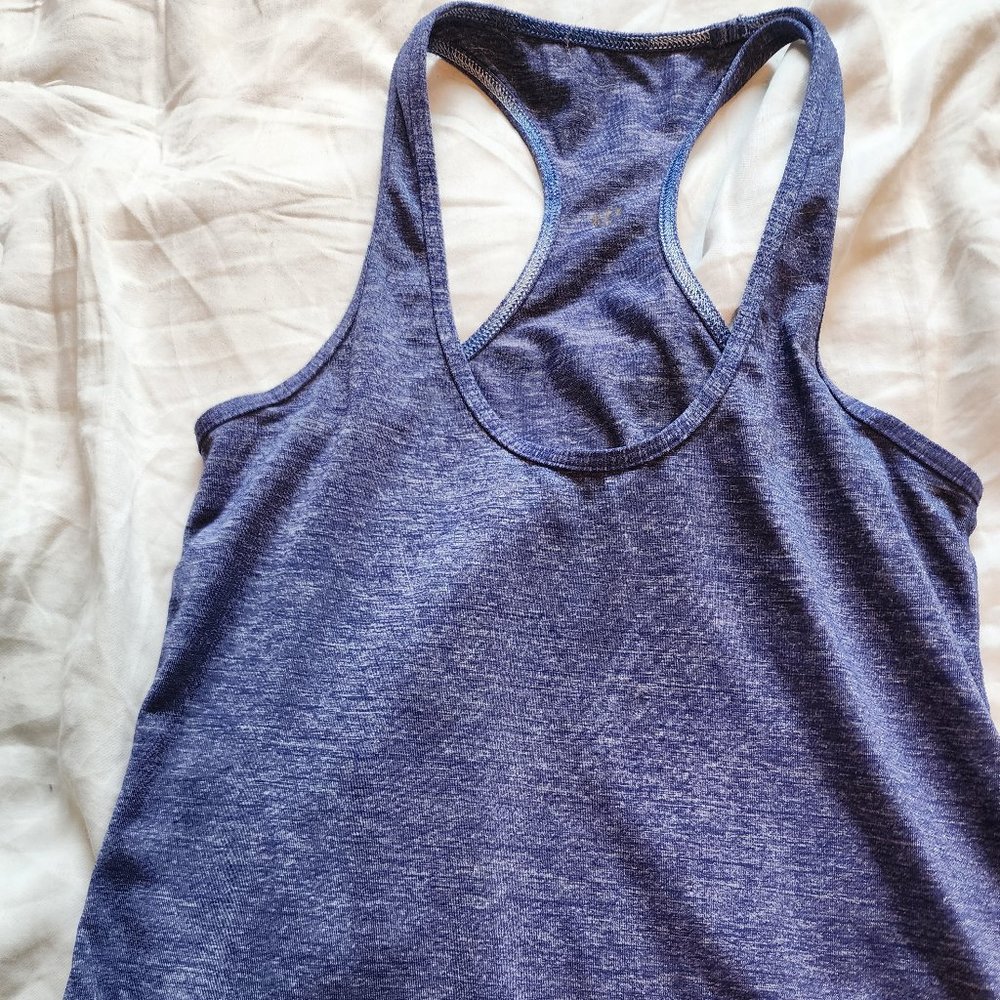 Lululemon tank 6